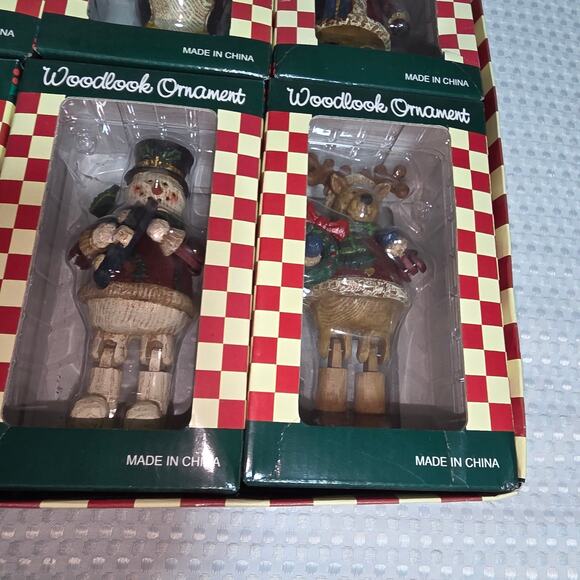 COUNTRY CABIN SET OF 8 WOODLOOK CHRISTMAS ORNAMENTS - Picture 5 of 8